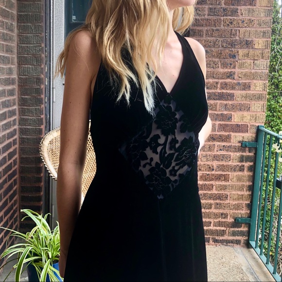 Vintage Silk & Velvet Black Dress - Picture 4 of 8